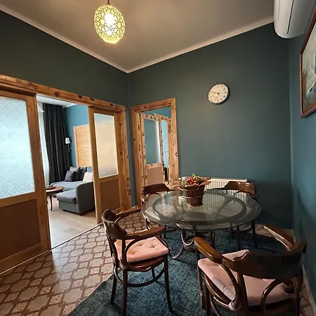 Waterfront By The Tram- Terrace With Dome & Golden Horn View In Fatih Provincia di Istanbul