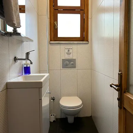 Appartamento Waterfront By The Tram- Terrace With Dome & Golden Horn View In Fatih