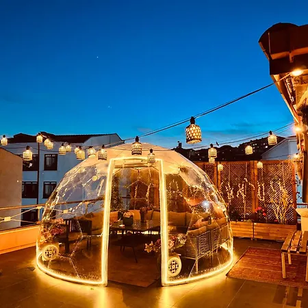 Appartamento Waterfront By The Tram- Terrace With Dome & Golden Horn View In Fatih Provincia di Istanbul