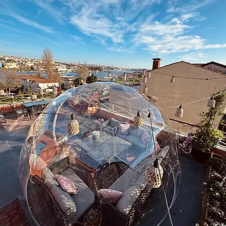 Waterfront By The Tram- Terrace With Dome & Golden Horn View In Fatih דירה איסטמבול