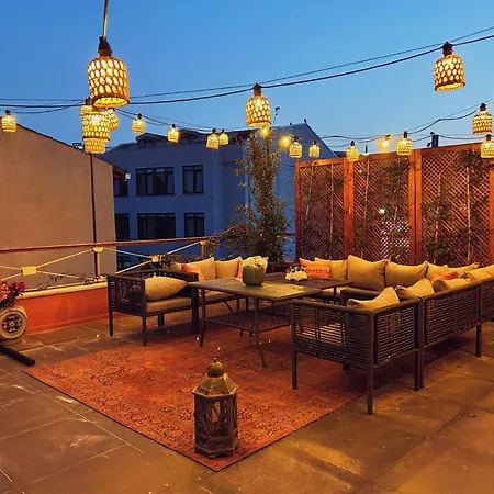 Apartment Waterfront By The Tram - Terrace With Dome & Golden Horn View In Fatih Istanbul