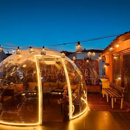 Waterfront By The Tram - Terrace With Dome & Golden Horn View In Fatih Istanbul