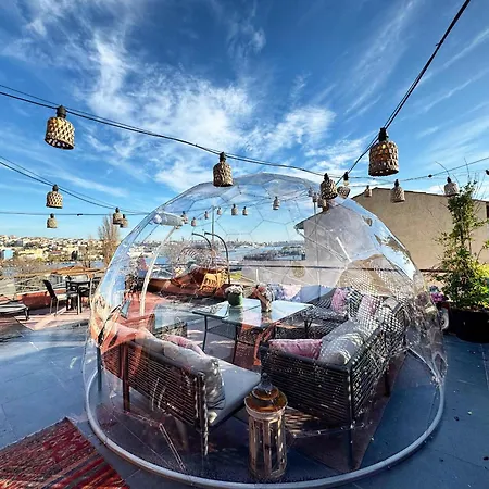 Waterfront By The Tram - Terrace With Dome & Golden Horn View In Fatih Apartment *