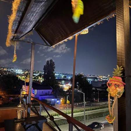 Waterfront By The Tram - Terrace With Dome & Golden Horn View In Fatih Apartman