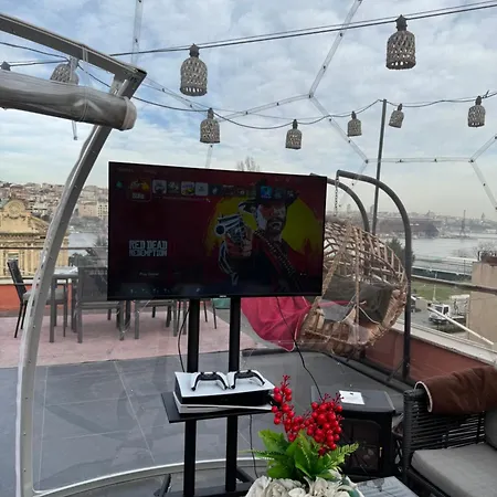 Apartment Waterfront By The Tram- Terrace With Dome & Golden Horn View In Fatih