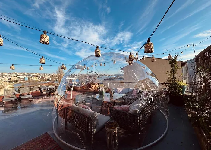 Waterfront By The Tram- Terrace With Dome & Golden Horn View In Fatih