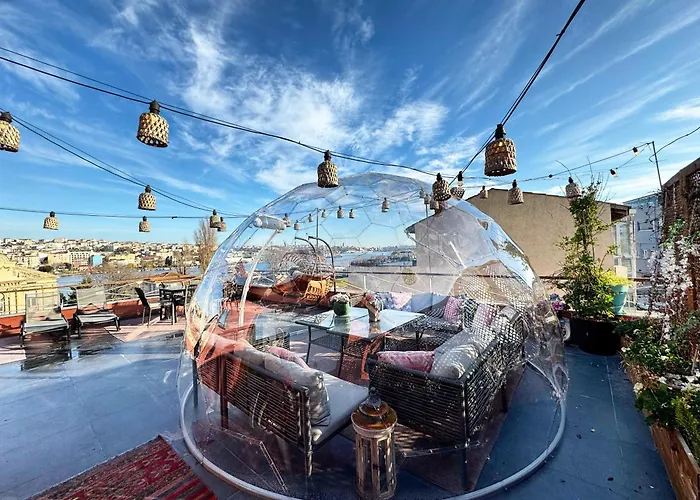 Waterfront By The Tram- Terrace With Dome & Golden Horn View In Fatih شقة *